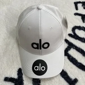 ALO Yoga | Accessories | Alo Yoga Kids Cap In White With Black
